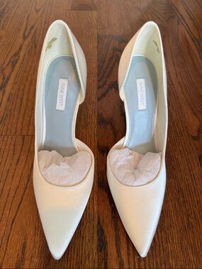 NWOT Nine West White Satin D’orsay Pointed-Toe Heels